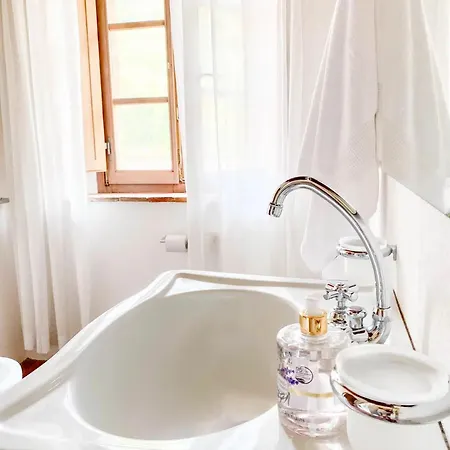 ベッド・アンド・ブレックファスト Abbadia Wine Relais 4*