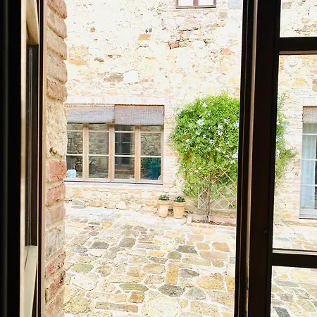 Bed & Breakfast Abbadia Wine Relais Montefollonico
